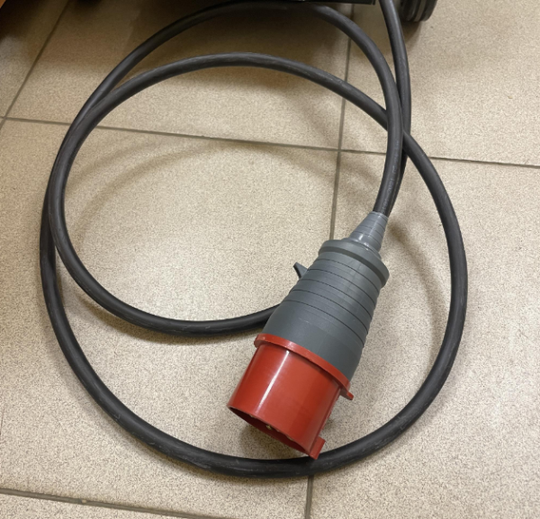 Кабель питания 3м с вилкой 32А